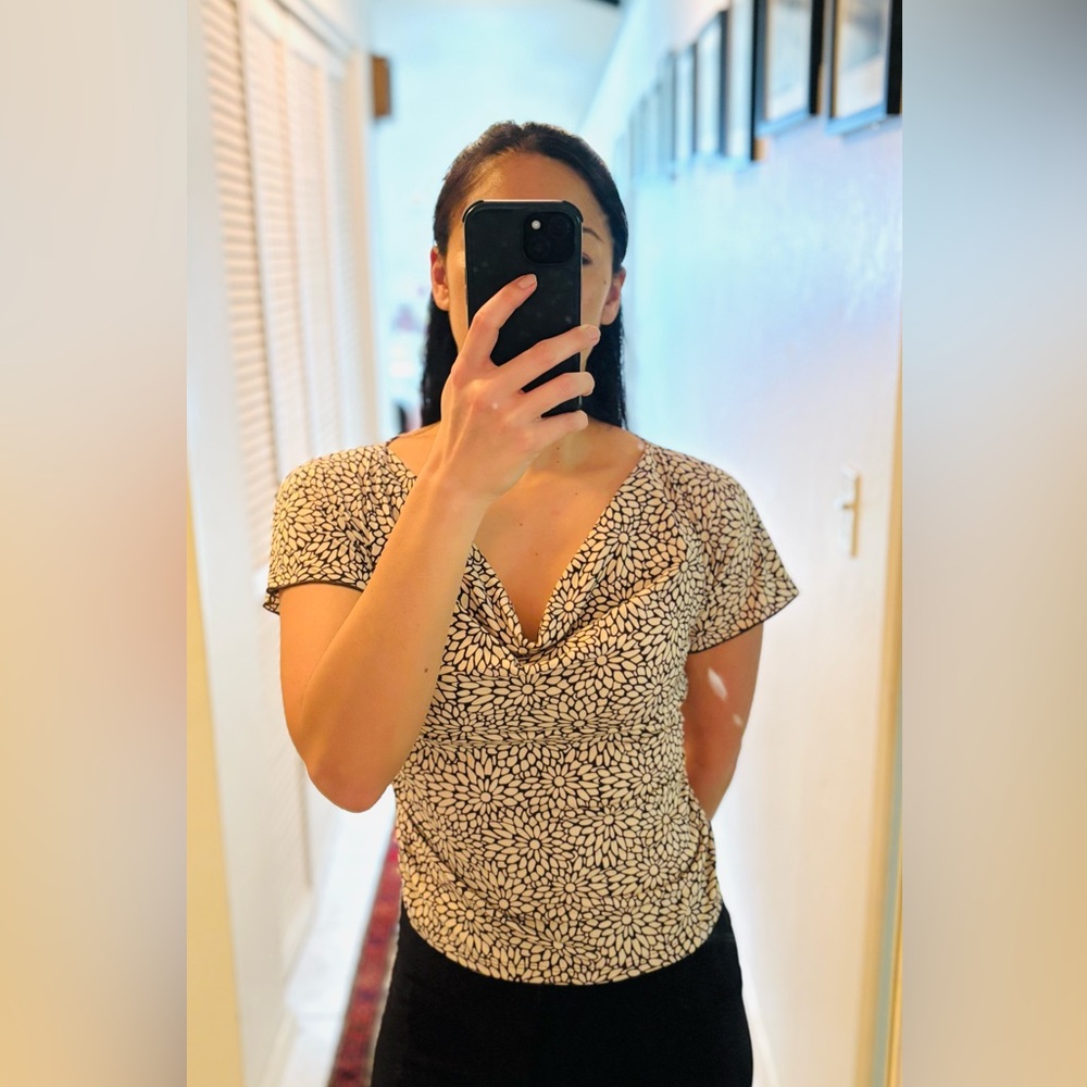 I.N. Studio Black and Beige Top